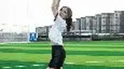 独家揭秘：曼联紧急待定谢什科伤势，未来转会动向或与齐尔克泽谈判再启！